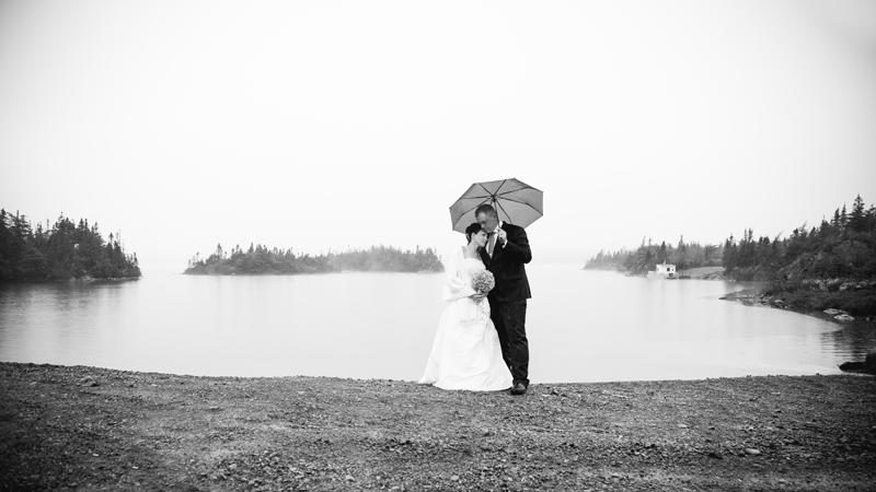 Newfoundland Brides Newfoundland Wedding Planning Newfoundland rainy day wedding photos 2